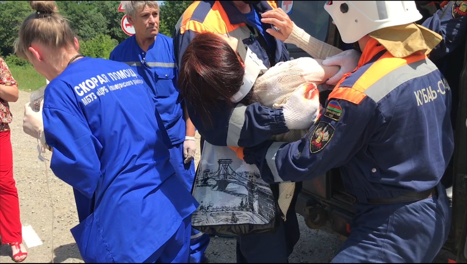 Погода в апшеронске сегодня. ЦРБ Апшеронского района. Центральная районная больница Апшеронского района. Нашивки Кубань спас. Апшеронск преступность.